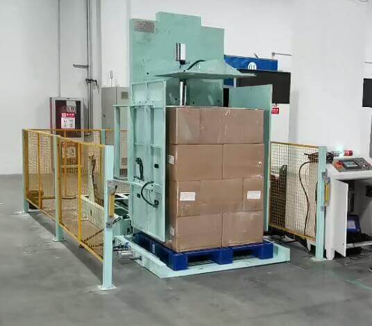 90 degree pallet changer and pallet inverter