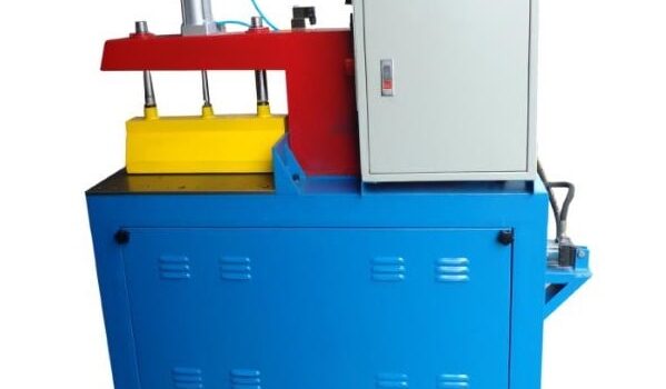 How to use the automatic pipe cutting machine? Semi-automatic aluminum profile cutting machine-min